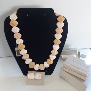 Vintage Avon Summer Sands Necklace 19" Long & Earrings 3/4" Square